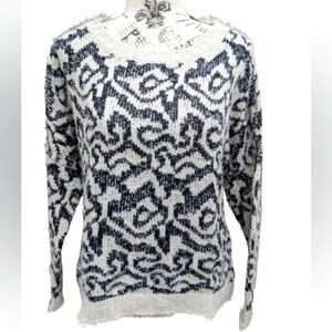 Le temps des cerises shaggy pullover sweater